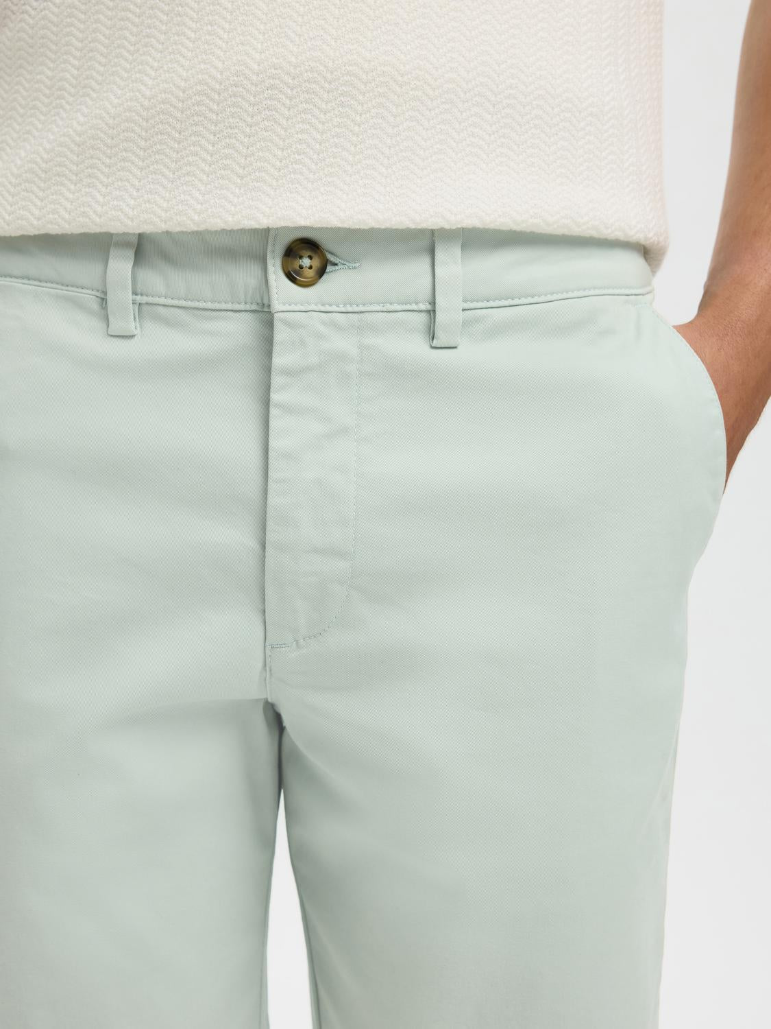 model_shot-detail